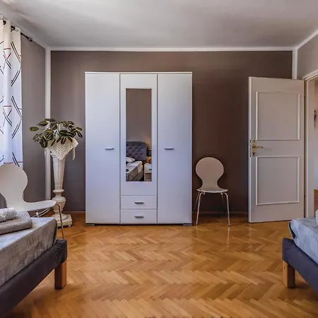 Amazing In With Wifi